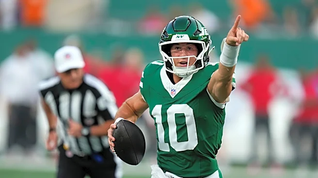 Rookie Cade Klubnik leads 2 scoring drives after Geno Smith is scratched in Jets' 24-16 loss to Bucs