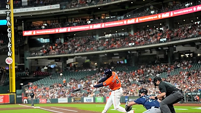 Walker’s 10th-inning 3-run blast lifts the Astros past the Mariners 10-7