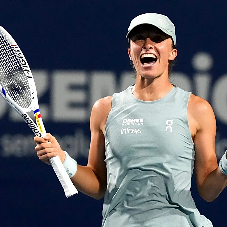 Fresh off Toronto title, Iga Swiatek wins first match at Cincinnati Open