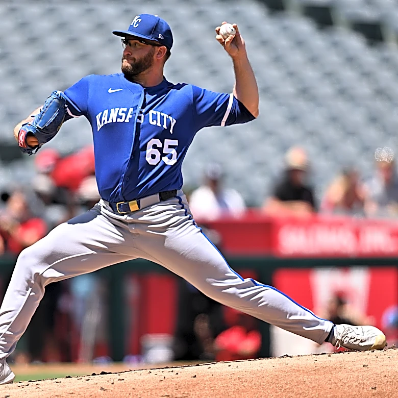 Royals LHP Noah Cameron loses no-hit bid in the 7th inning against the Angels