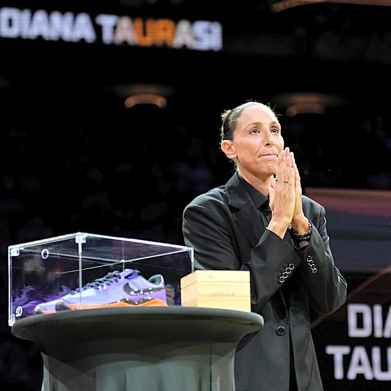 Diana Taurasi inducted into the Mercury Ring of Honor as franchise celebrates 20 years of excellence