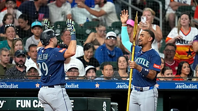 Mariners hang on for a 3-2 win over the Astros as Raleigh, Arozarena go deep