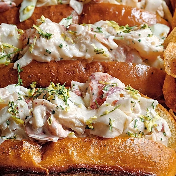 Bryan Voltaggio’s makes his lobster rolls with a flavor-boosting soak