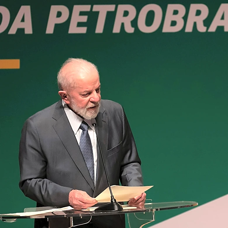 Lula calls oil near the Amazon River a passport to Brazil's future after Petrobras strikes new find