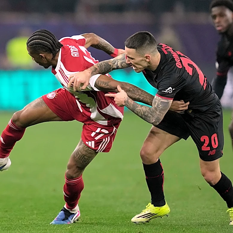 Sporting KC signs Brazilian forward Andre Luiz as a designated player on a 5-year contract