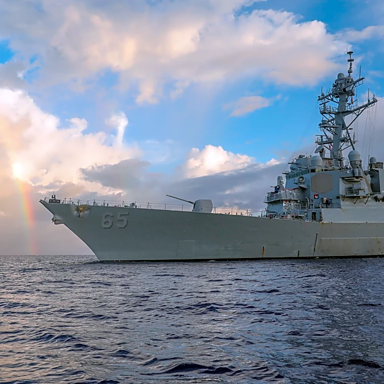 US Navy destroyer with 300 sailors aboard broke down for four days in the Pacific