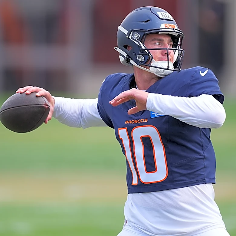 Bo Nix takes hits in a fiery Broncos practice as he nears return to game action