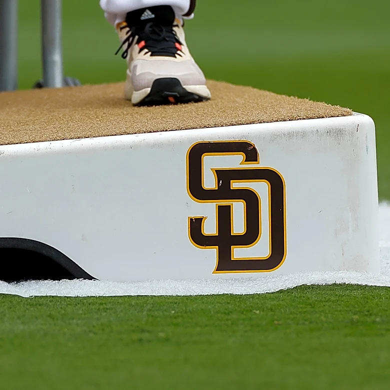 Venezuelan former baseball player working for San Diego Padres is detained by ICE
