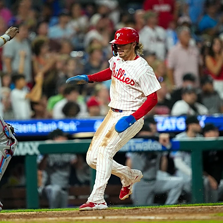 Bryson Stott's go-ahead 2-run single helps Phillies rally for 5th straight win, 6-4 win Marlins