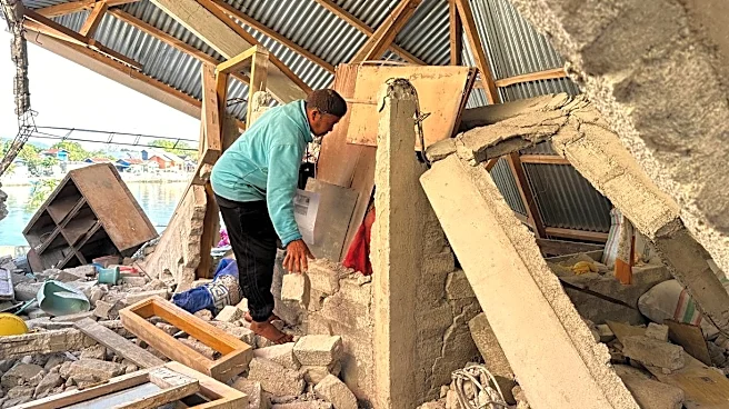 Businesses reopen after eastern Indonesia earthquake displaced thousands