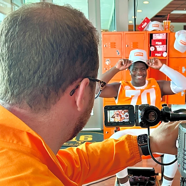 Inside Tennessee’s NIL 'carwash' day, a multimedia smorgasbord to help athletes cash in