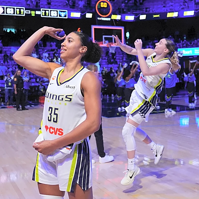 No. 1 overall pick Azzi Fudd of the Dallas Wings is set for season-ending surgery on sore knee