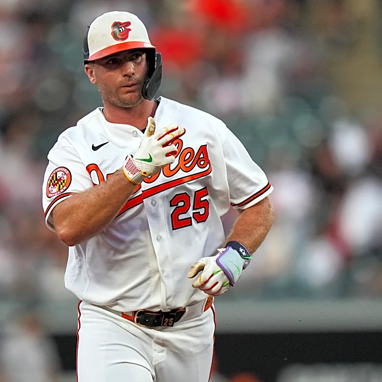 Yankees edge the Orioles 5-3 after Pete Alonso's deep fly in the 7th is ruled foul