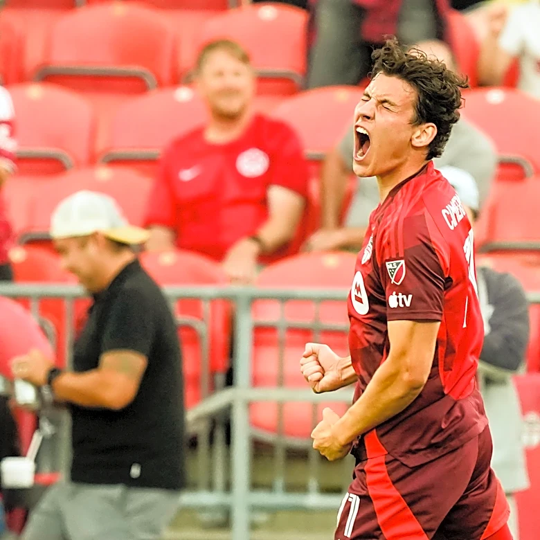 Late goals from Dániel Sallói, Niklas Dorsch rally Toronto to 3-3 draw with Charlotte