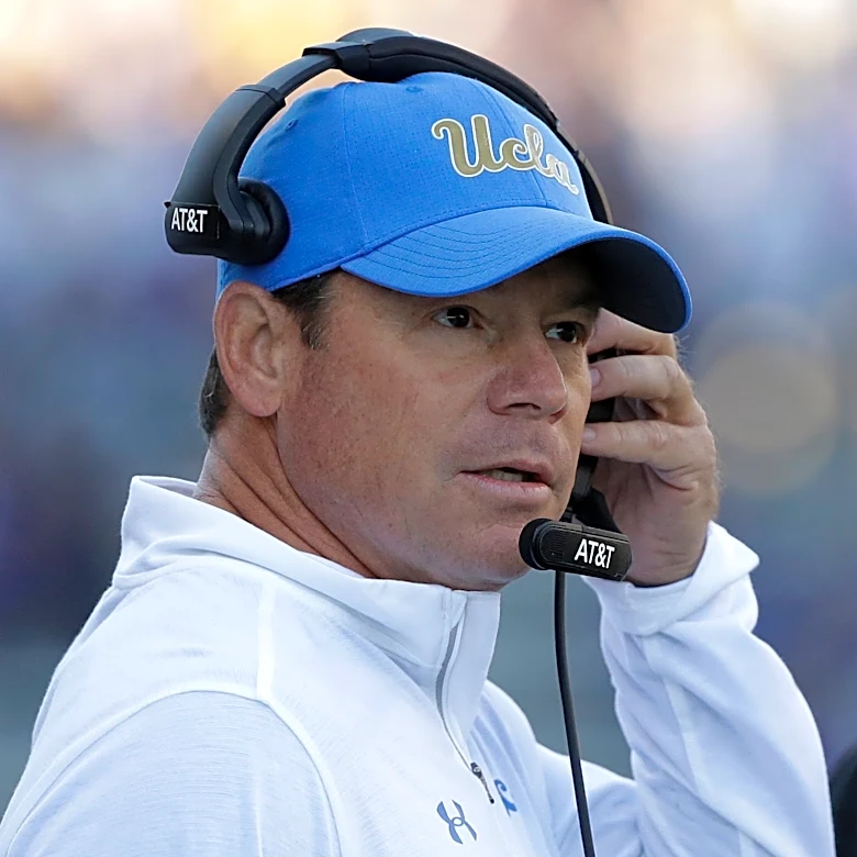 Pac-12 returns to the football field with 8 teams following years of uncertainty
