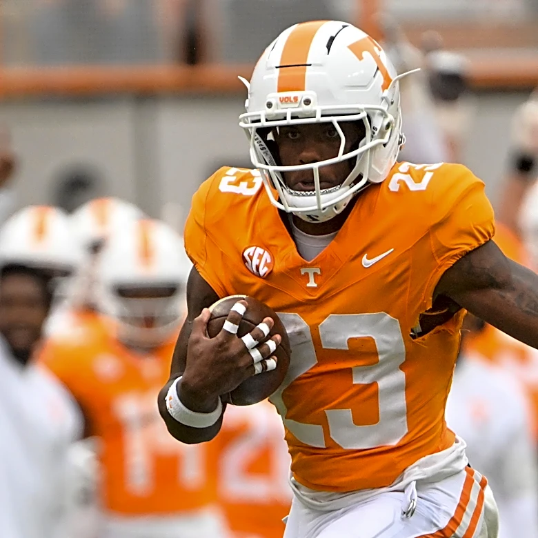 Boo Carter came to Colorado as a defensive back, but like Travis Hunter, could see snaps on offense