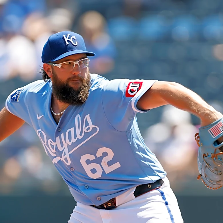 Witt homers as the Royals earn their fifth straight win with a four-game sweep of the Athletics