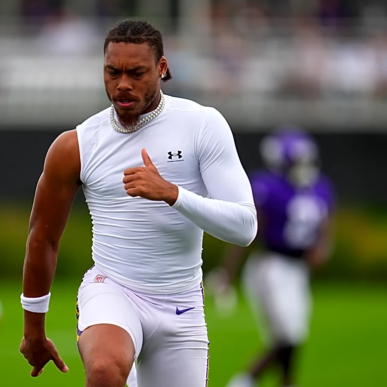 Vikings receivers savor tips from Randy Moss, get stiff tests from Ravens defense at joint practices