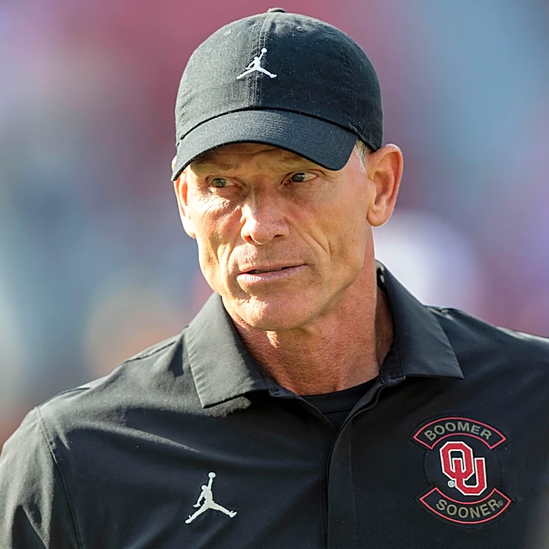 Venables agrees to 2-year contract extension after leading Oklahoma to College Football Playoff