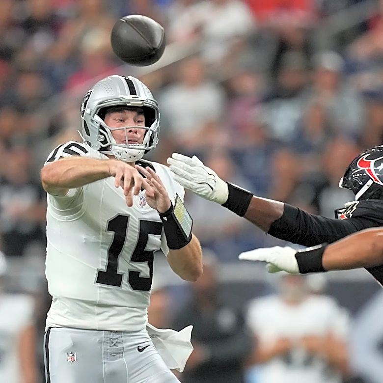 Fernando Mendoza throws a pick-6, struggles in 1st half of Raiders' 22-20 preseason win over Texans