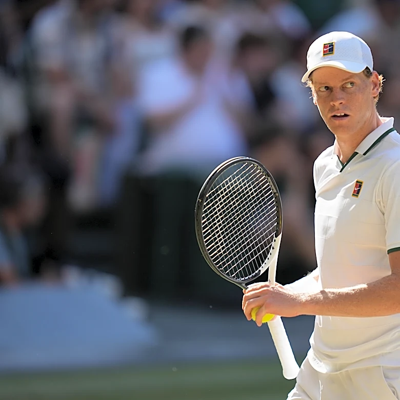 Top-ranked Jannik Sinner withdraws from the US Open with a knee injury