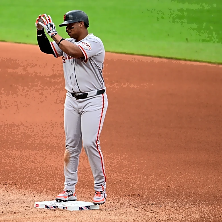 Rafael Devers returns to Fenway, but not interested in revisiting icy end to Red Sox tenure