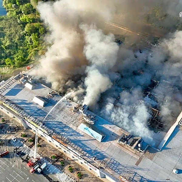 Russian and Ukrainian attacks kill 9 people a day after deadly shopping mall drone strike by Moscow