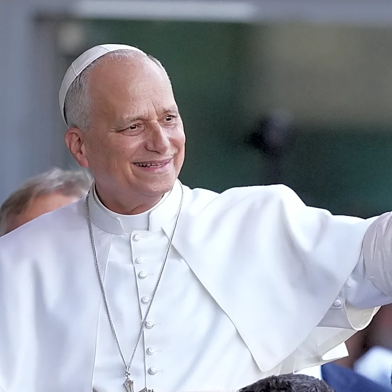 Pope Leo calls for dialogue over conflict, says young Catholics are a sign of hope
