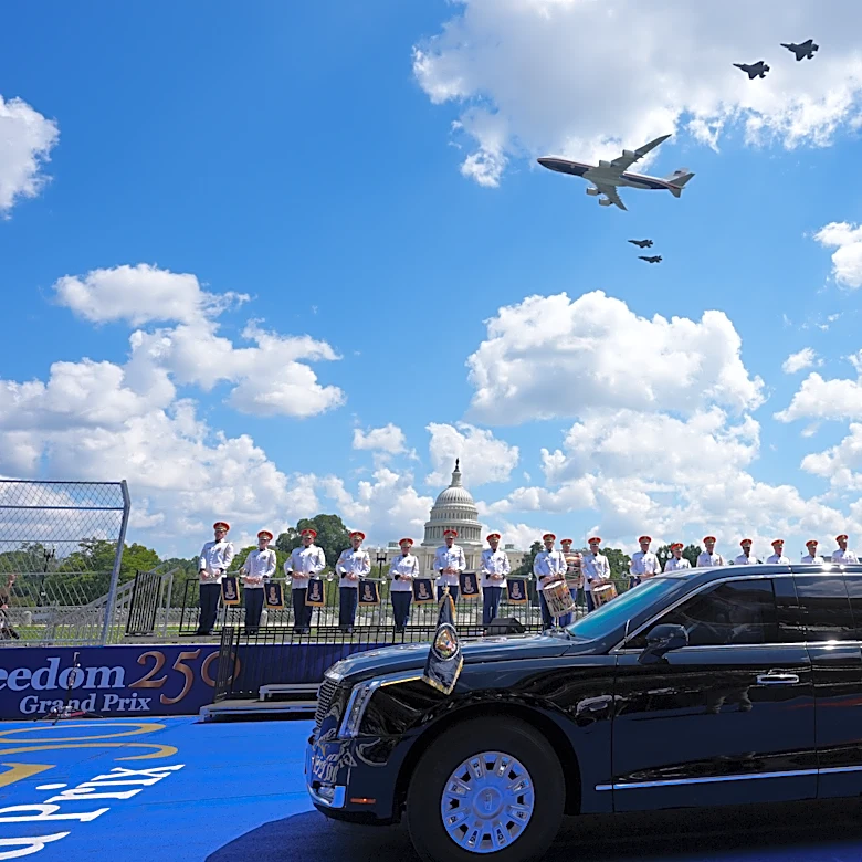 Trump waves the green flag to start the IndyCar race as racers zoom through Washington's streets
