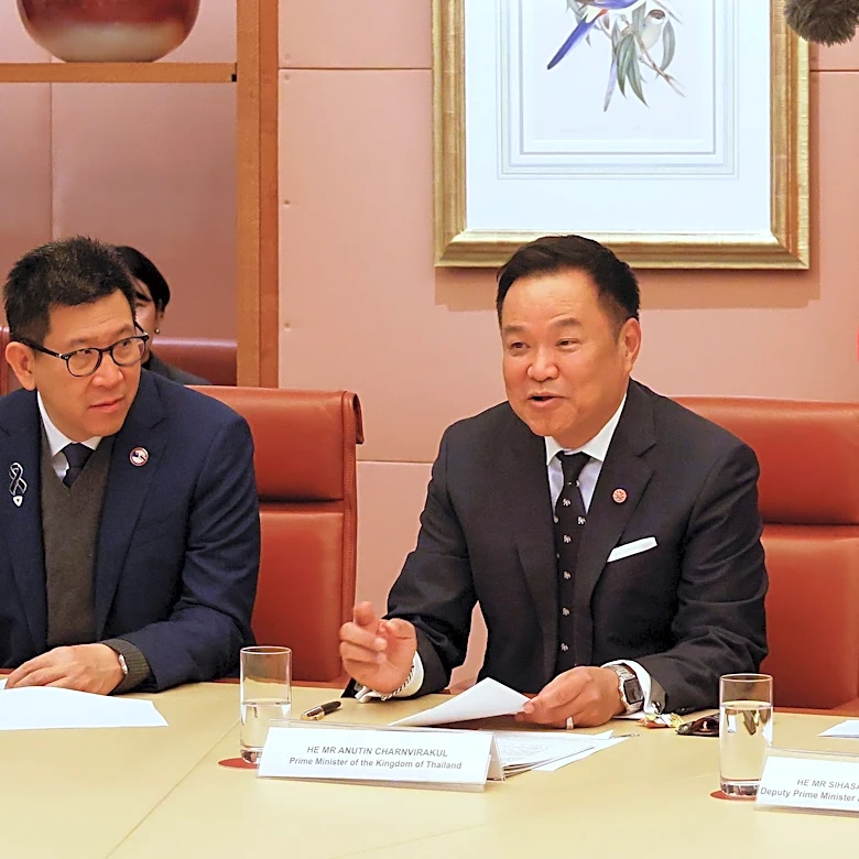 Thai prime minister meets security chiefs after coordinated attacks in 3 southern provinces