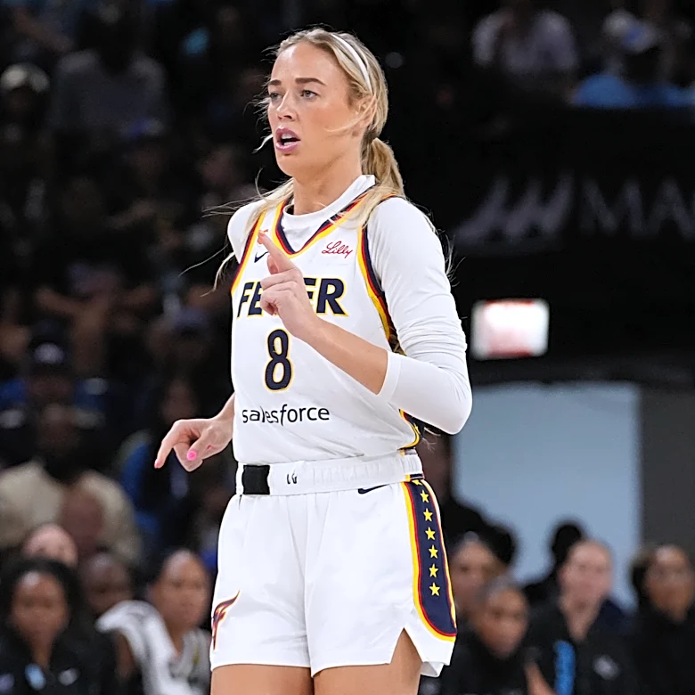 No issues for Sophie Cunningham and DiJonai Carrington as Fever beat Sky in rematch
