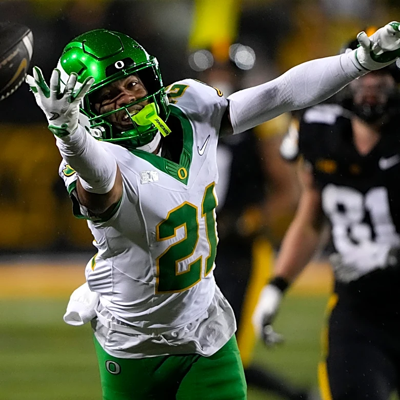 One is making his name in tackle football, the other in soccer: Meet the Flowers brothers