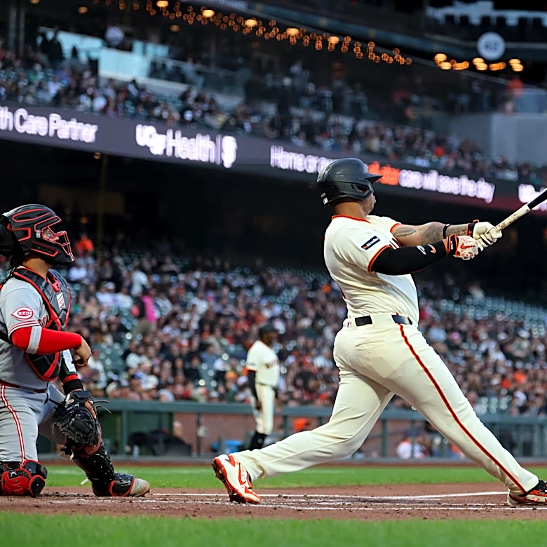 Rafael Devers hits three-run homer to highlight Giants' 5-0 win over Reds, San Francisco ends skid