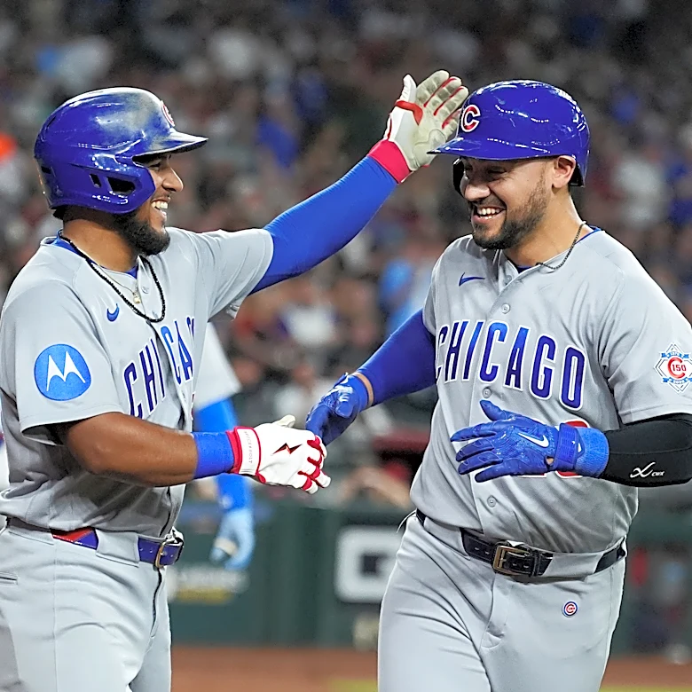 Conforto and Kelly hit back-to-back HRs, lift the Cubs over the Diamondbacks 7-0