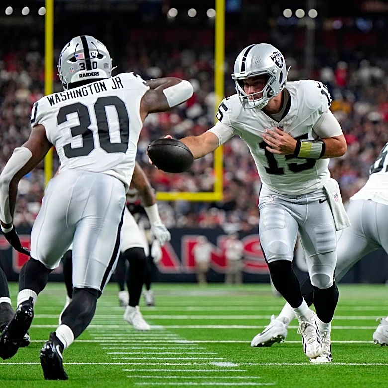 Kubiak: Raiders will decide when to start Mendoza based on his play and not the offense as a whole