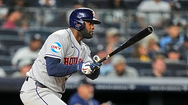 Yordan Alvarez hits go-ahead triple in 8th inning as Astros outlast Yankees 9-7