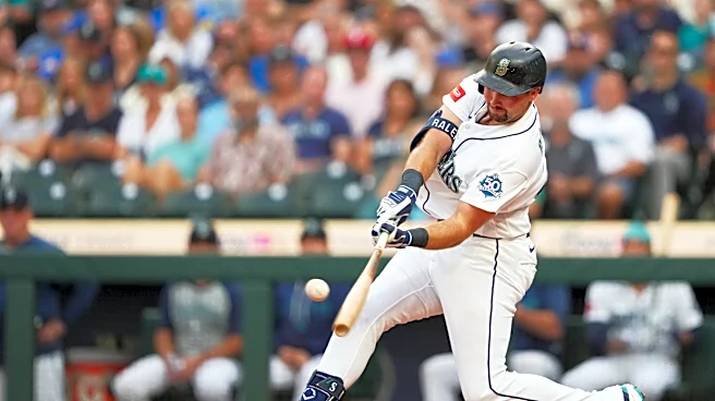 Slugger Cal Raleigh extends homer streak to 4 at-bats and ties Mariners' record