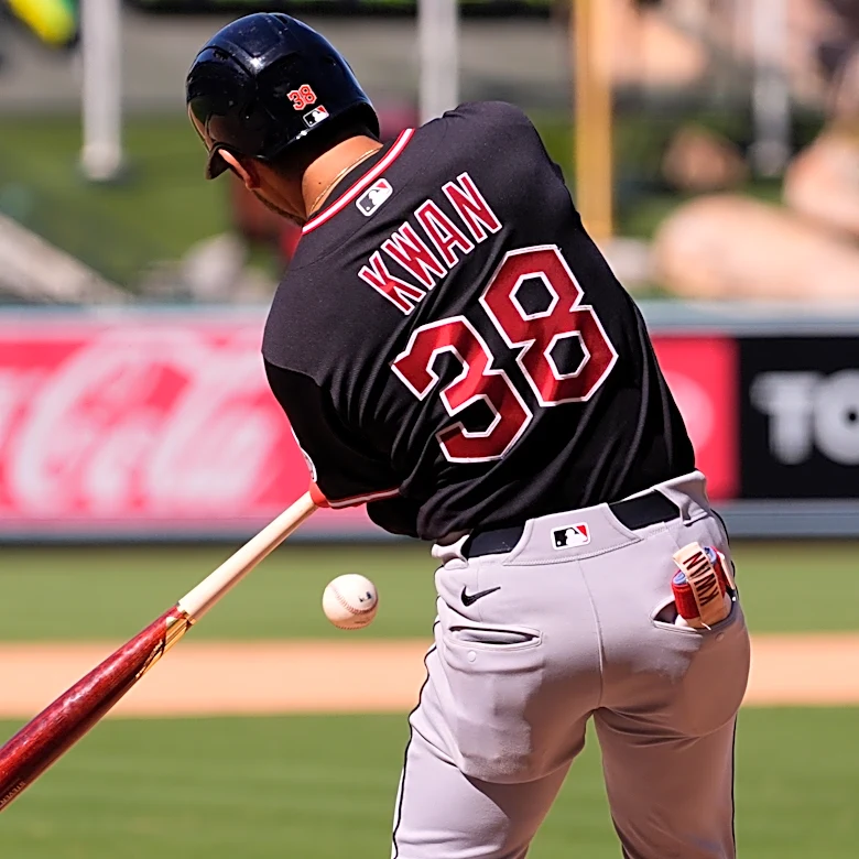 Kwan and Bazzana lift streaking Guardians to 4-3 comeback win over Angels