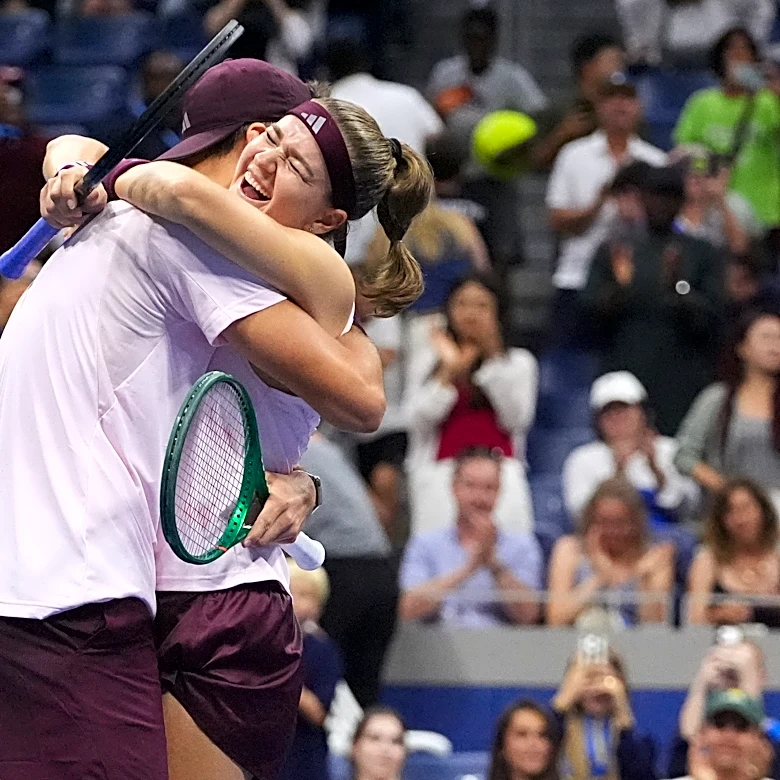 Karolina Muchova and Jakub Mensik win the US Open mixed doubles championship
