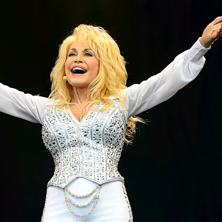 In Dolly Parton’s theology, God and acceptance shared the same stage