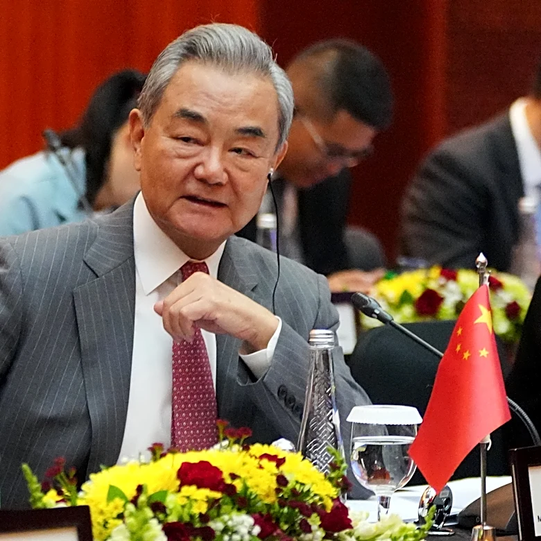 Chinese foreign minister calls for US and China to 'overcome obstacles' ahead of presidential summit