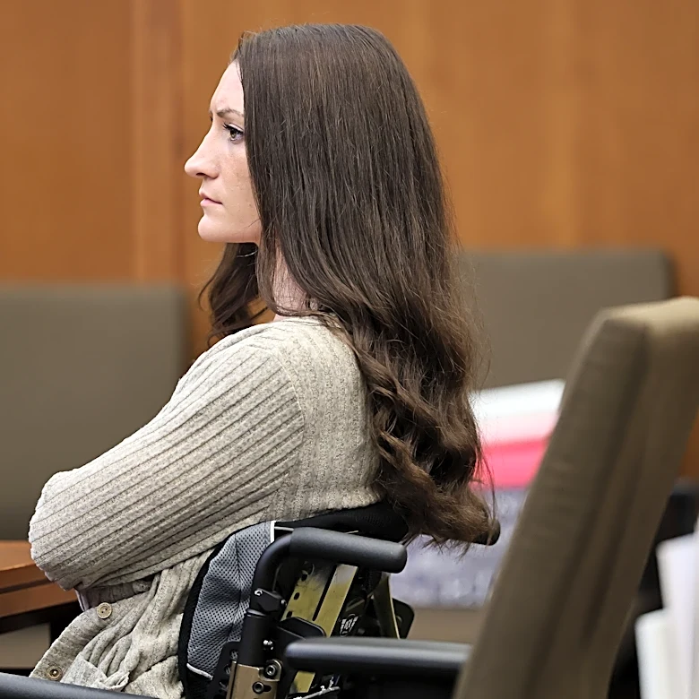 Lindsay Clancy’s attorney blames the medical system in his closing argument