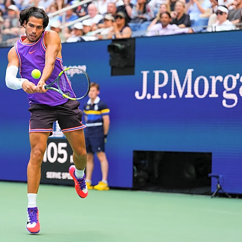 Carlos Alcaraz opens US Open title defense against Safiullin, Venus Williams plays Sofia Kenin