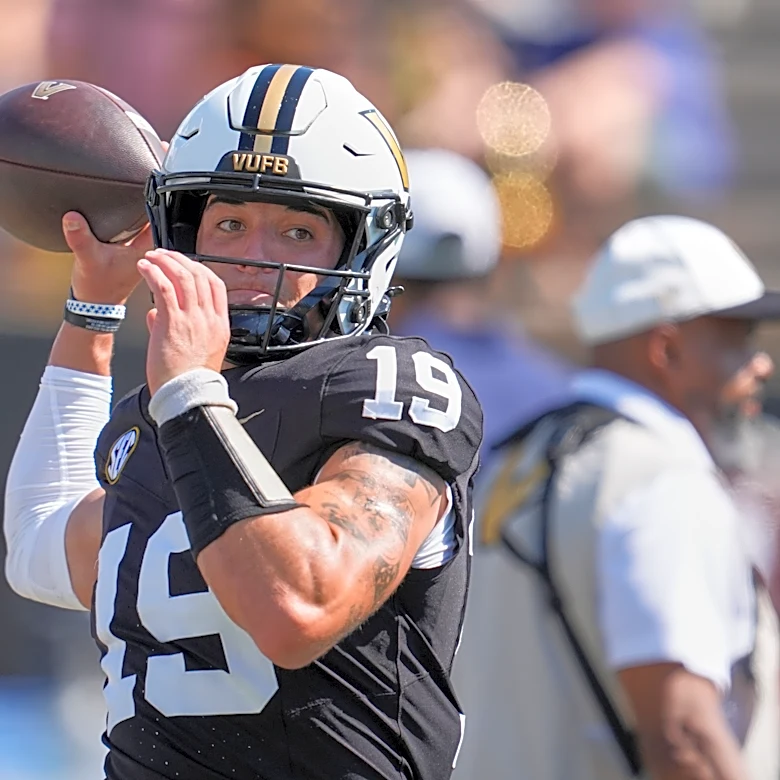 Vanderbilt names Blaze Berlowitz the Week 1 starter, with freshman Jared Curtis set to play