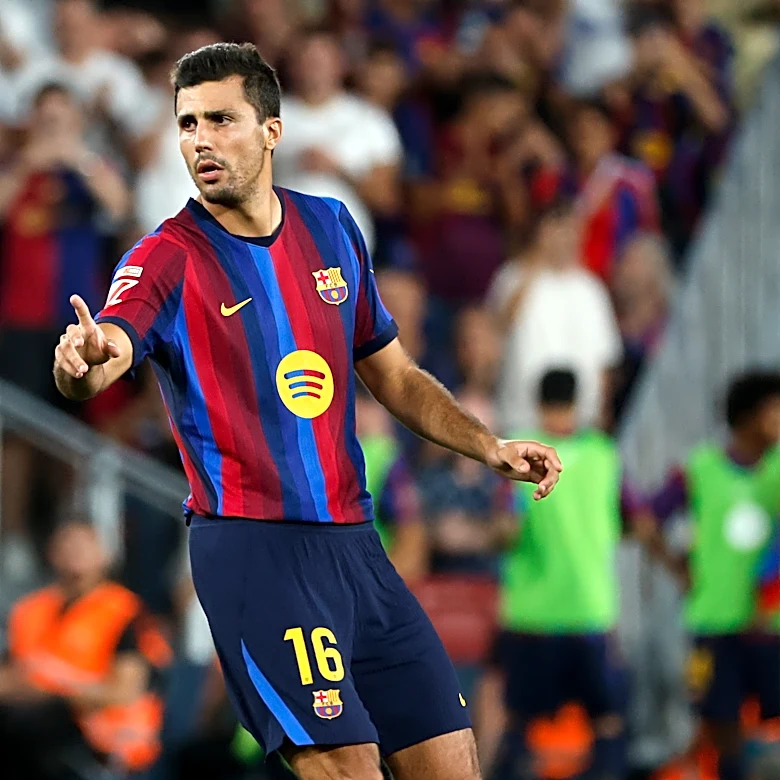 Rodri debuts with Barcelona as fans show support for Catalonia. Chelsea wins in League Cup