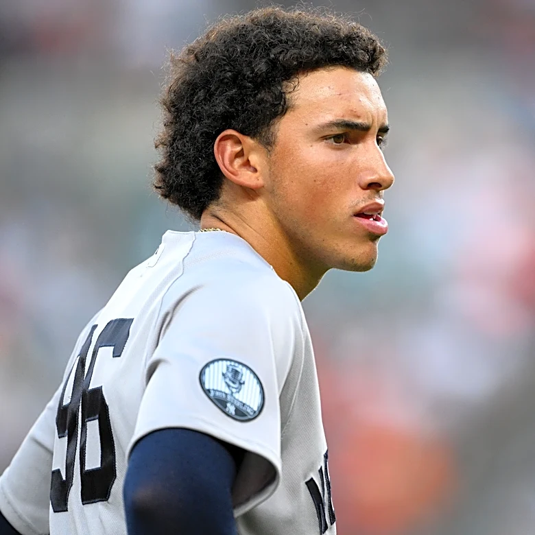 George Lombard Jr. becomes first Yankees shortstop with an error in 6 straight games since 1915