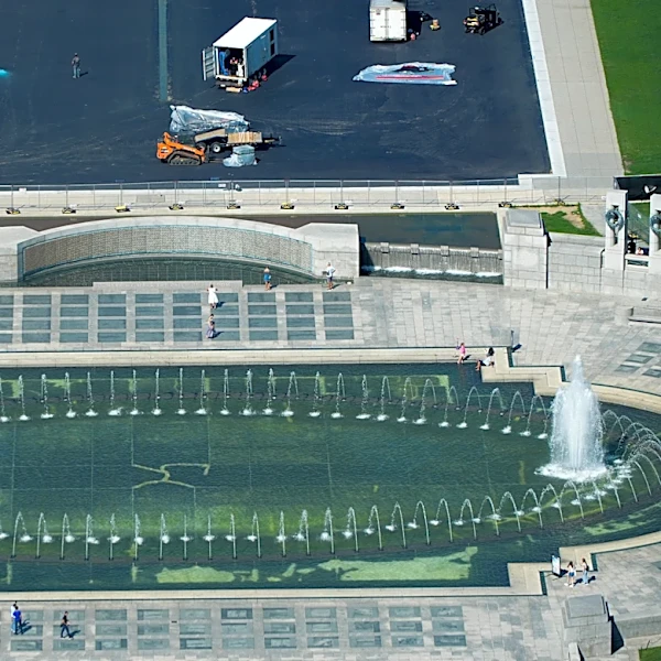 Kentucky woman indicted on charges she damaged the World War II Memorial in Washington
