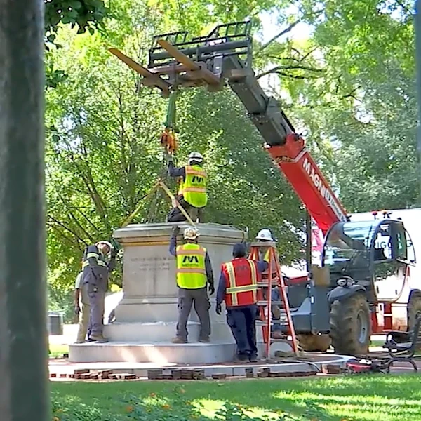 Virginia removes three Confederate memorials