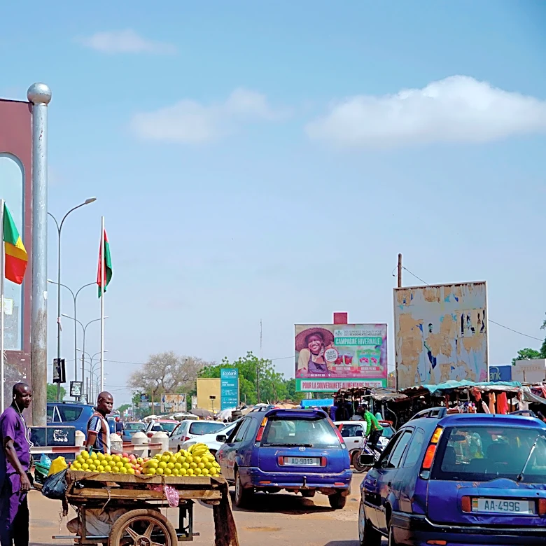 Niger's security forces battle mutinuous soldiers at a strategic base, presidency district