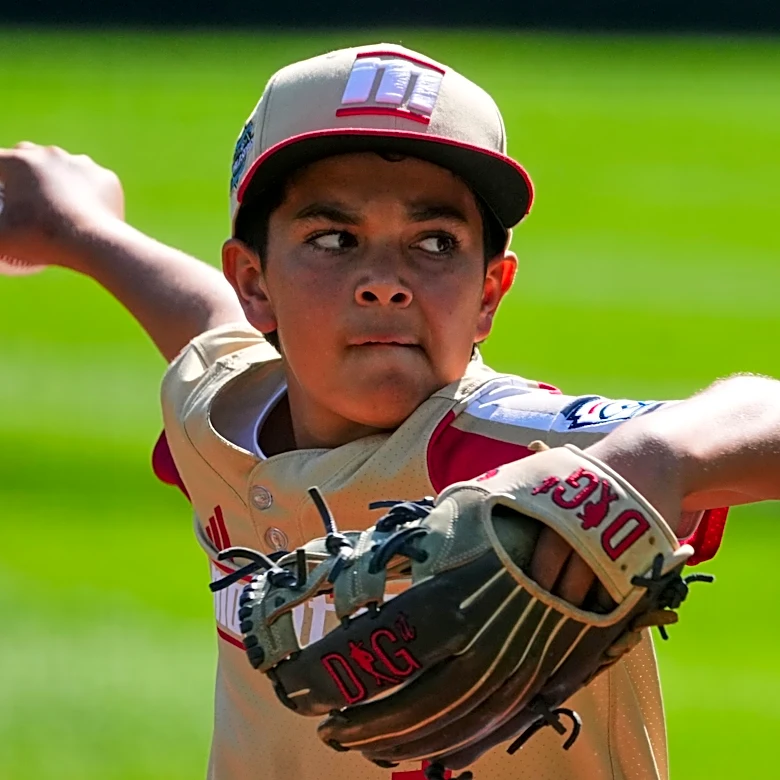 Carsynn Meyer’s RBI single sparks Nevada’s 12-2 rout of Ohio into LLWS title game